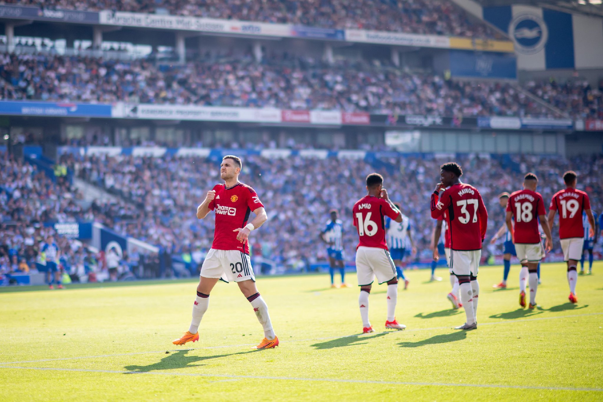 柏杨在防守 柏杨在防守